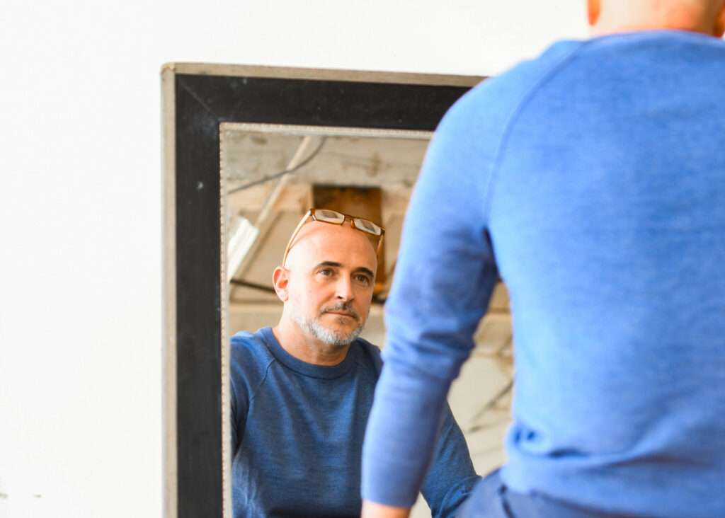 Robert Minervini Photo reflecting